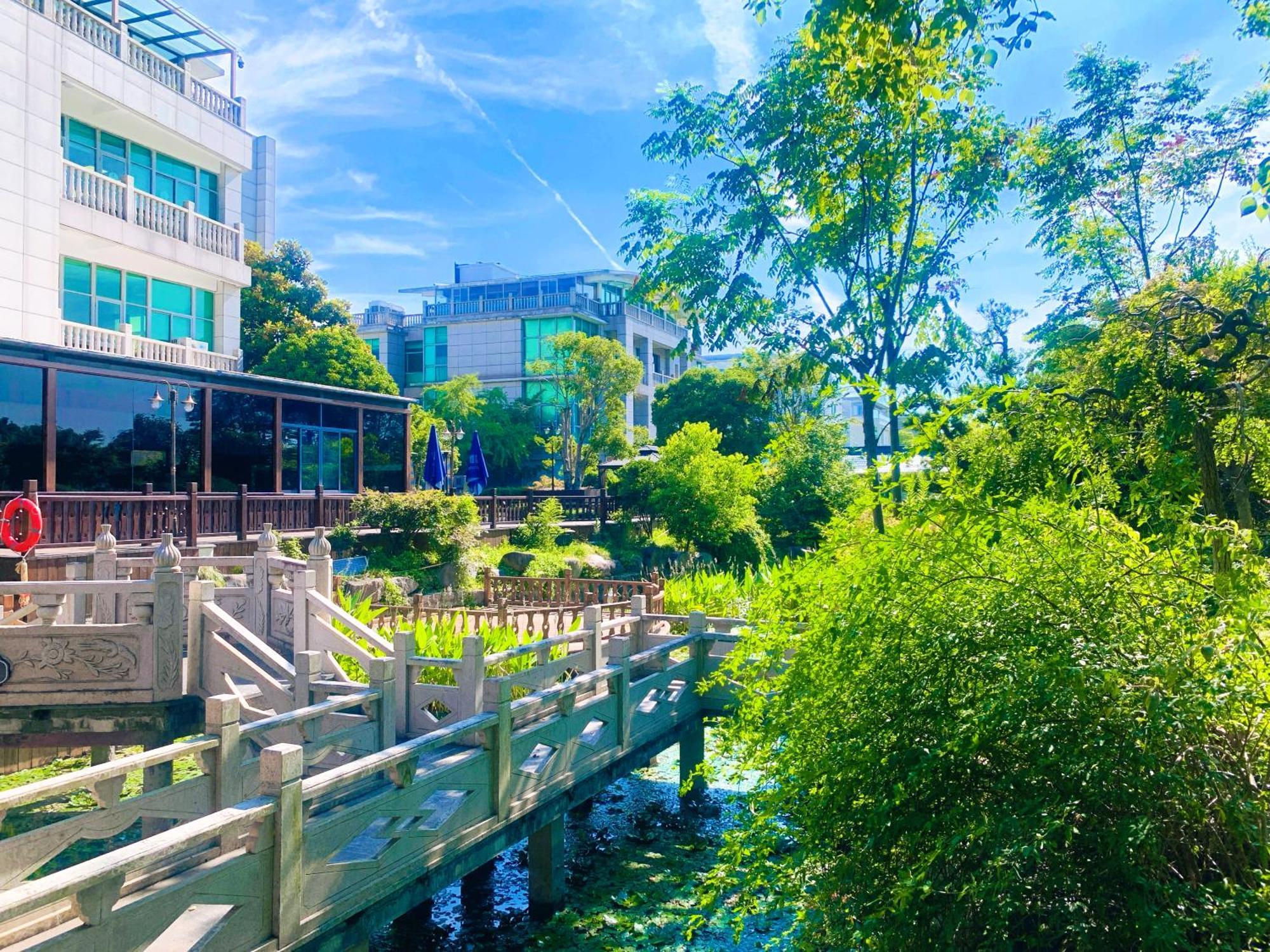 Shushe Hotel Shanghai Bagian luar foto